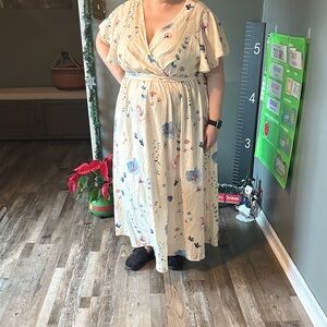 SHEIN Cream Floral Maxi Dress